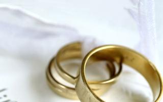 Фаянсовая свадьба – сочетание хрупкости и стабильности